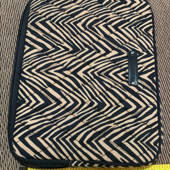 Vera Bradley iPad Mini / E-Reader Sleeve, Zebra - Picture 3 of 5